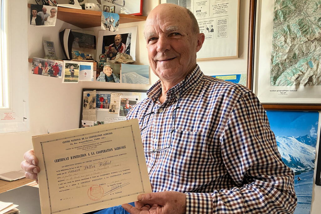 Robert Pottier, salarié Cavac de
1966 à 2000, avec son certificat
d’initiation à la coopération
agricole, mention très bien.